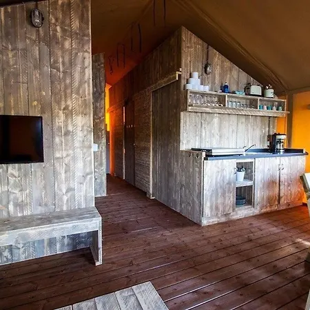 Waterlodge 8 Persons #wl01 Holiday home Maasbree